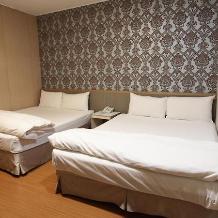 Baoshan Hotel Csungli Kültér fotó