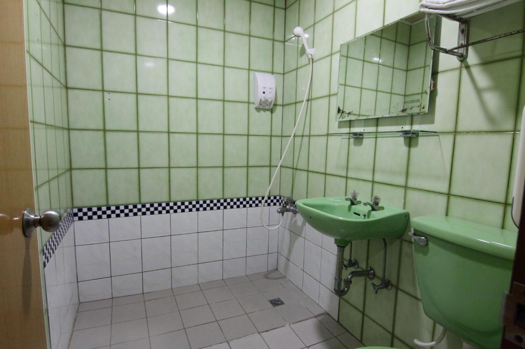 Baoshan Hotel Csungli Kültér fotó