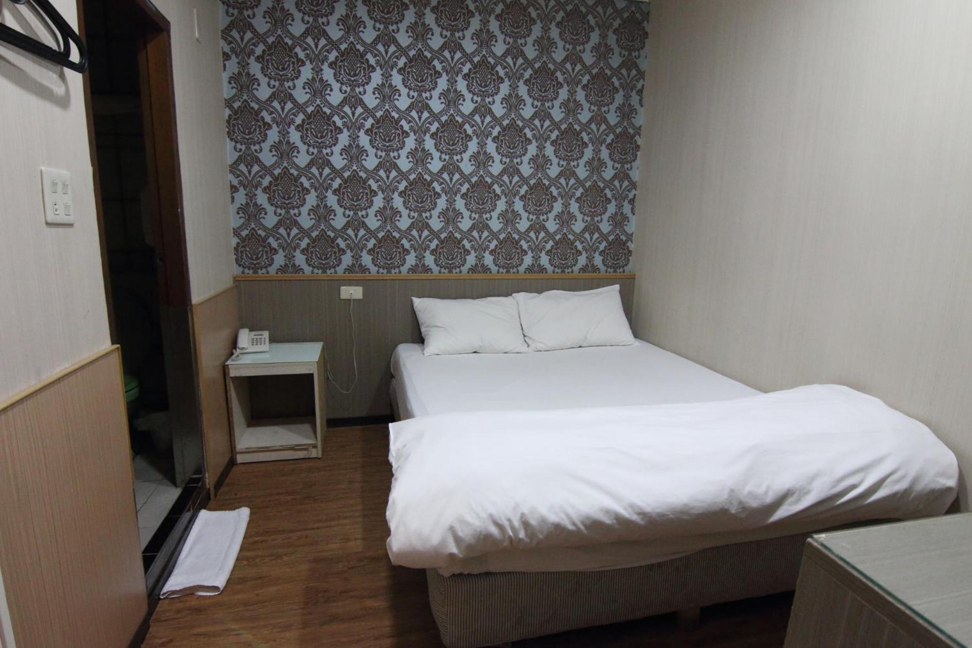 Baoshan Hotel Csungli Kültér fotó