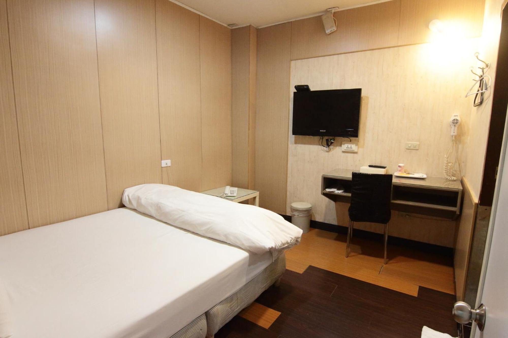 Baoshan Hotel Csungli Kültér fotó