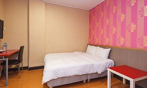 Baoshan Hotel Csungli Kültér fotó