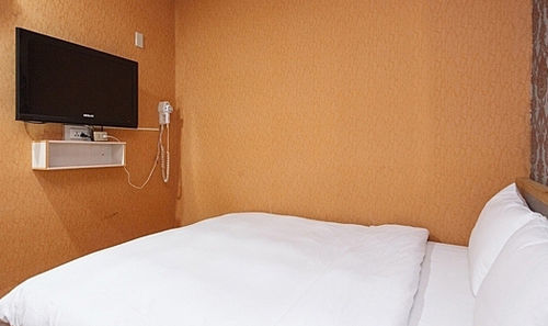 Baoshan Hotel Csungli Kültér fotó
